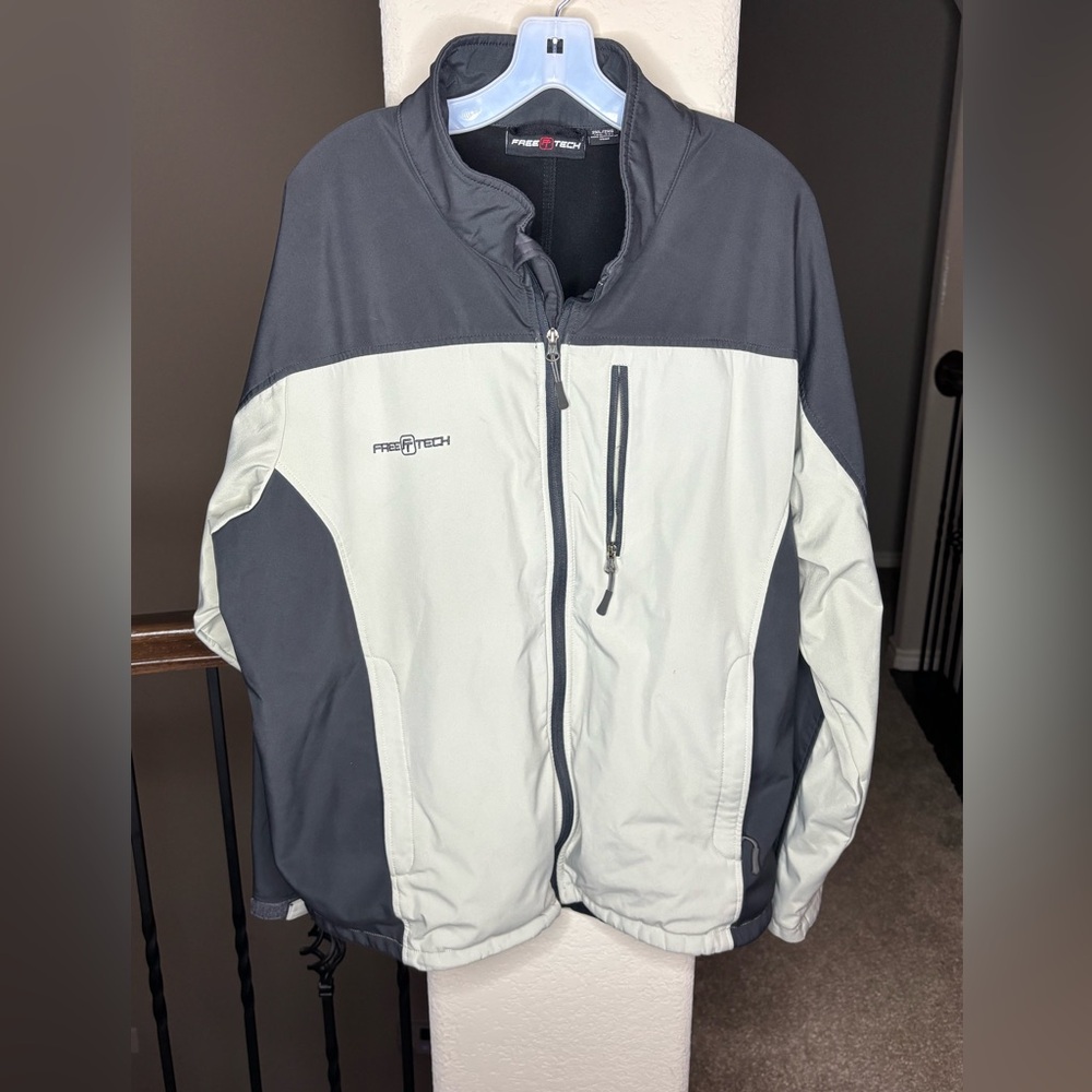 Free Tech Mens Jacket Style #TM43601YB Size XXL Travel Winter Snow Ski